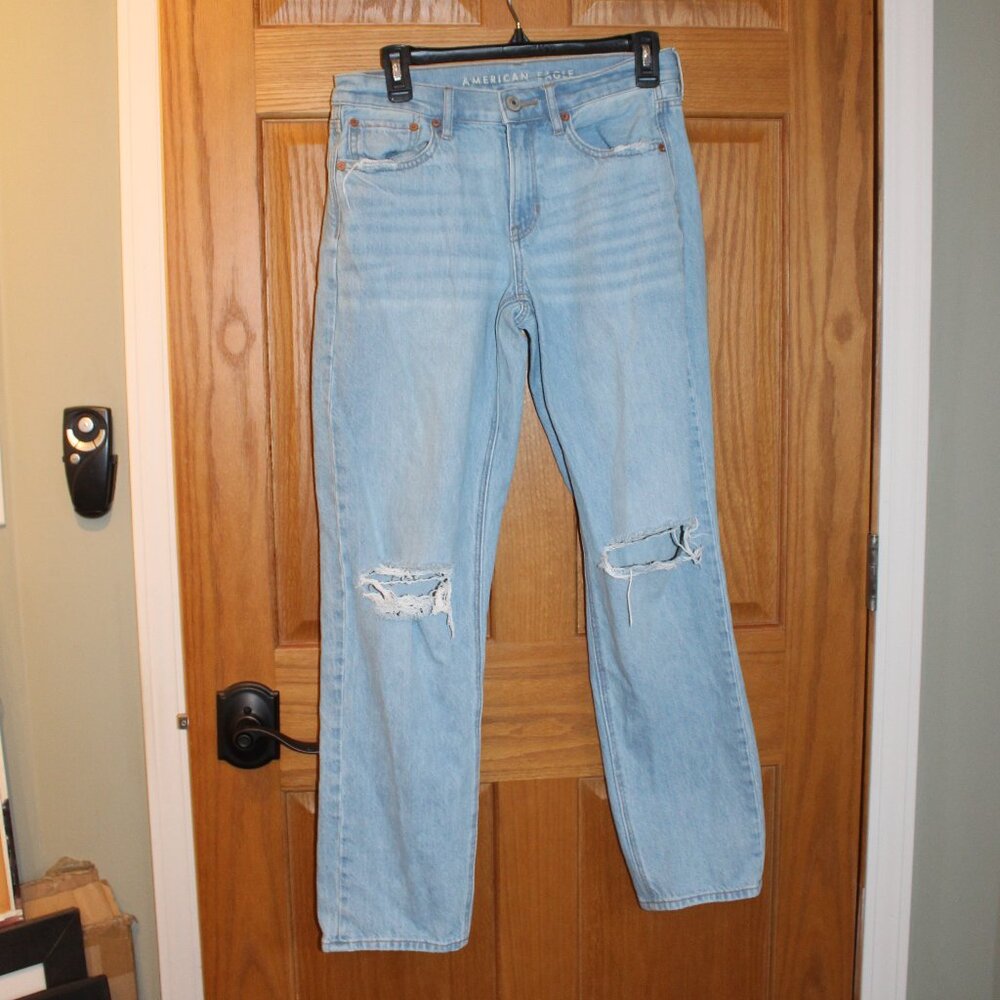 American Eagle 90's Straight Leg Distressed Torn Blue Jean Pant - Size 4 Regular